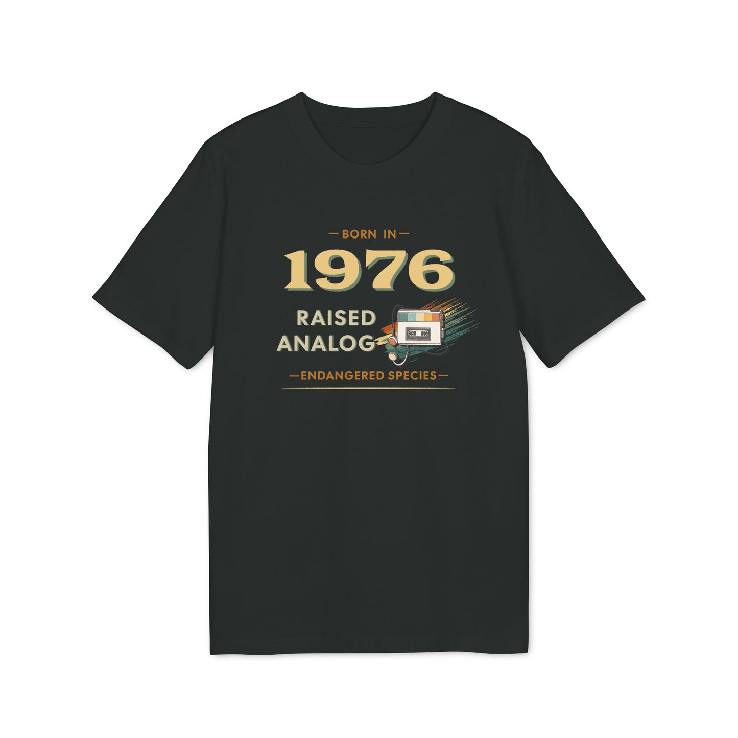 Born 1976 - Raised analog Herren T-Shirt 50. Geburtstag
