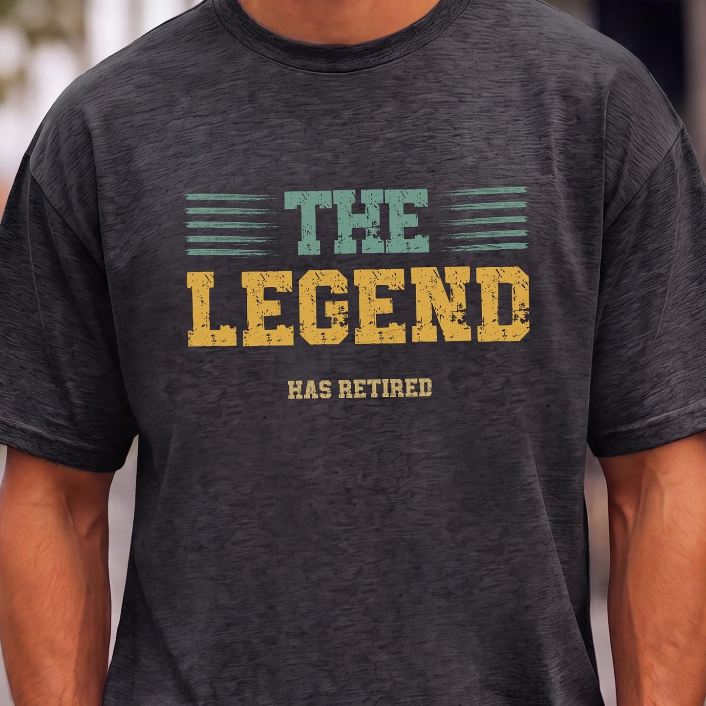 THE LEGEND HAS RETIRED T-Shirt, Abschiedsgeschenk Kollege, Retro Geschenk Ruhestand Mann, humorvolles Rentner Shirt