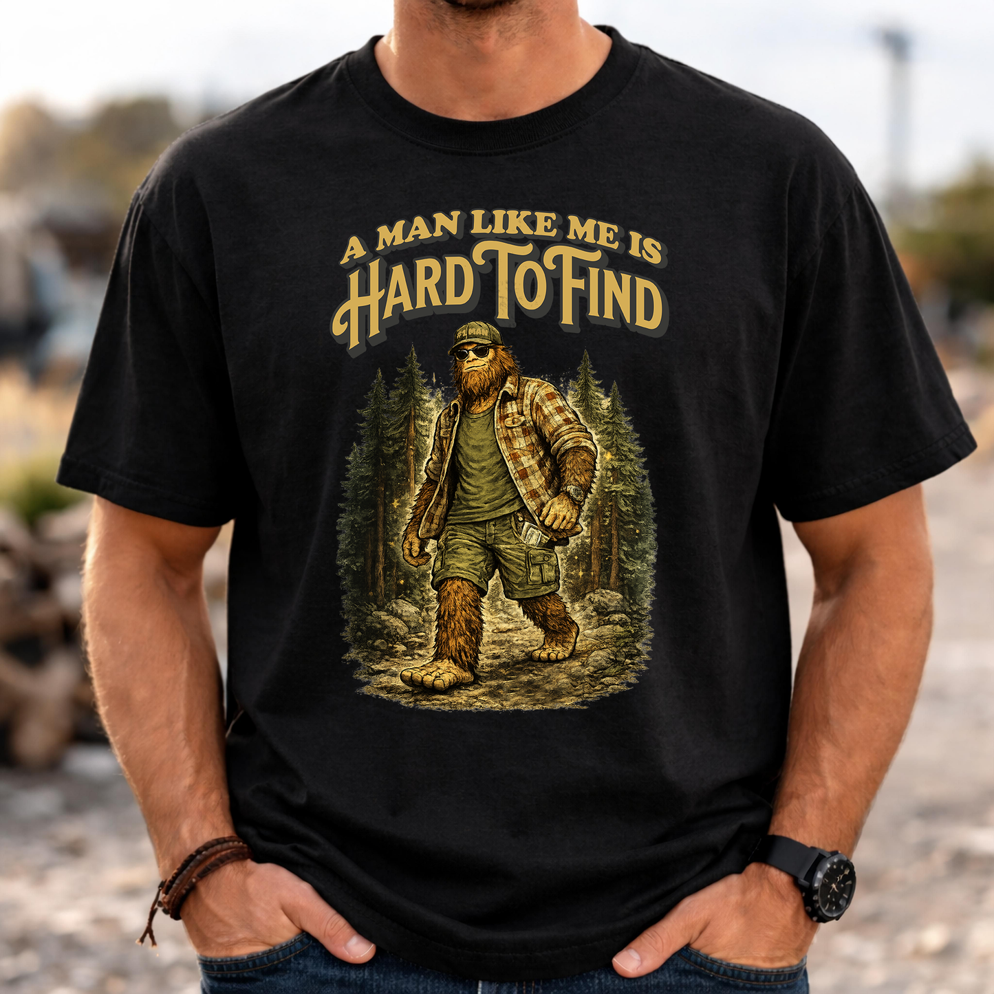 “A Man Like Me Is Hard To Find” Funny Bigfoot T-Shirt for Men, Retro Vintage Gift Idea for Husbands, Buddies & Sasquatch Lovers – Organic Heavy T-Shirt