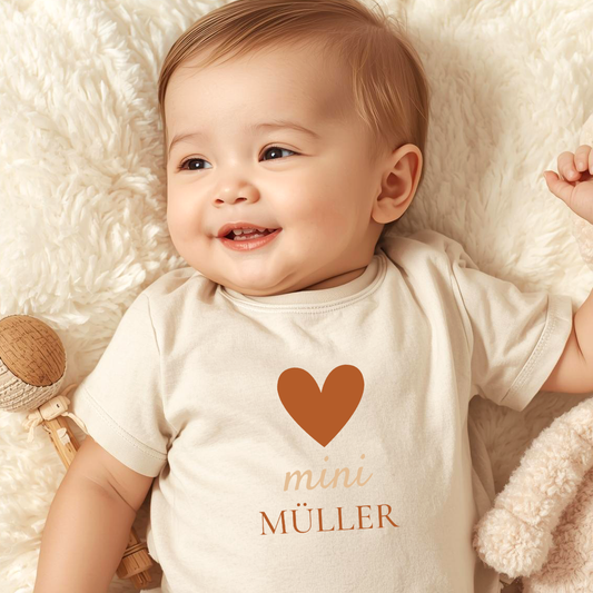 Personalisiertes T-Shirt aus 100% Baumwolle in Bio-Qualität für Babys: Mini Müller