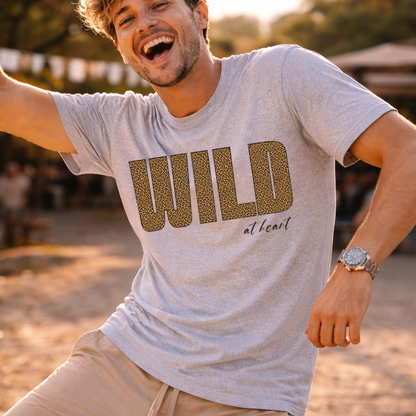 Wild at Heart Unisex T-Shirt - Shirt im Animal Print