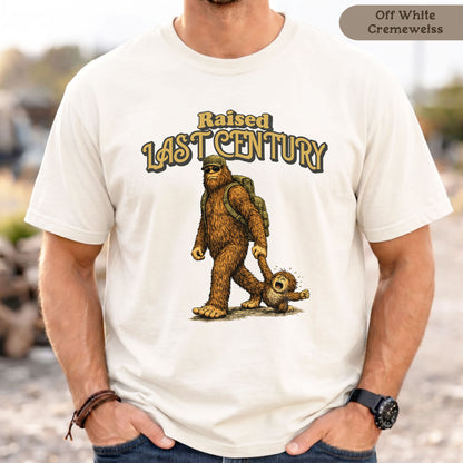Lustiges Bigfoot Shirt Herren - Raised Last Century